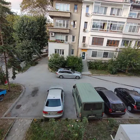 Marina's Flat * Varna