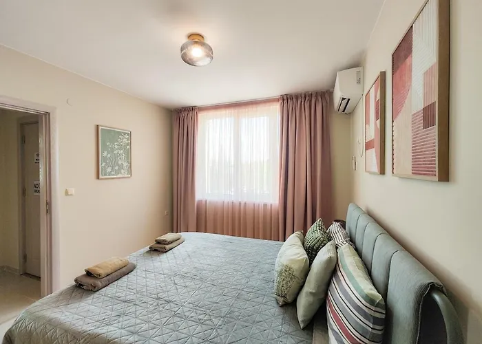 Marina's Flat アパート *